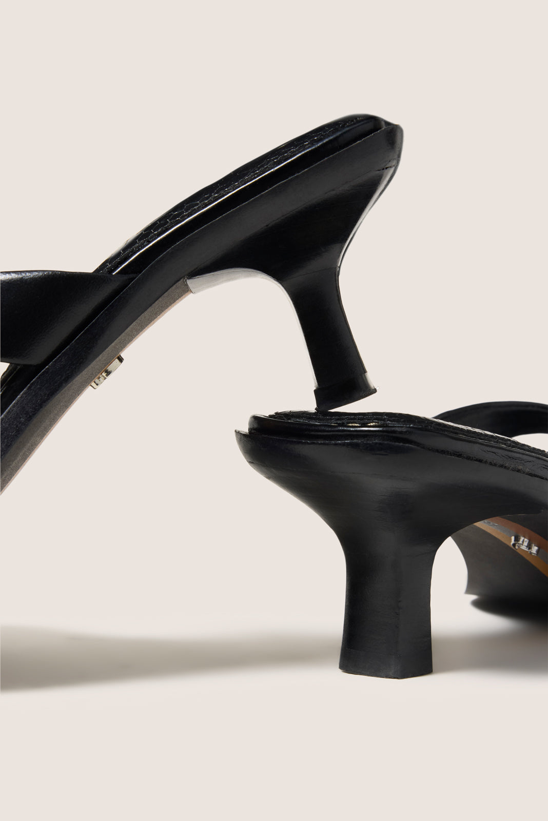 Dollie Heel