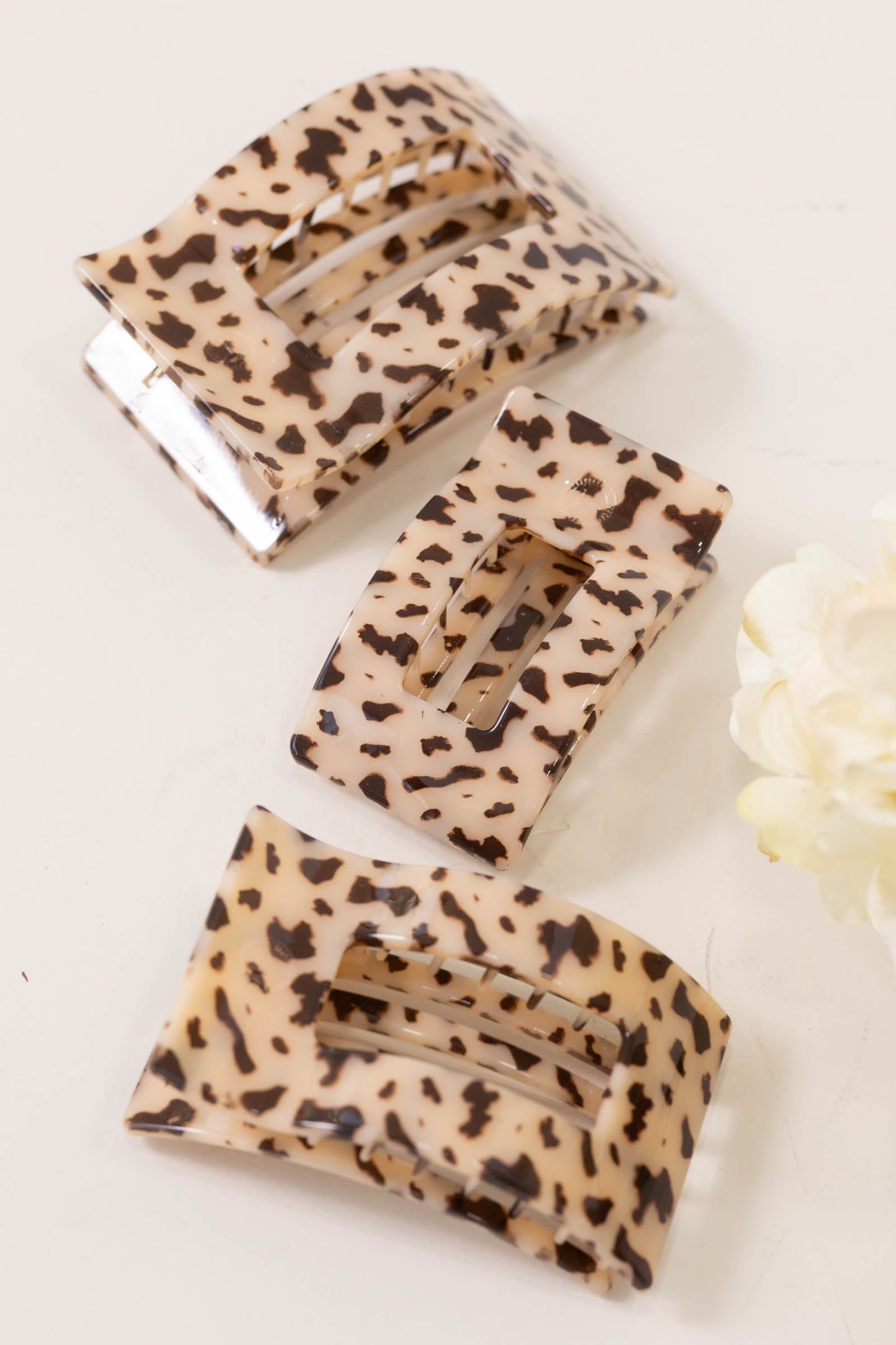 Blonde Tortoise Flat Rectangle Hair Clip